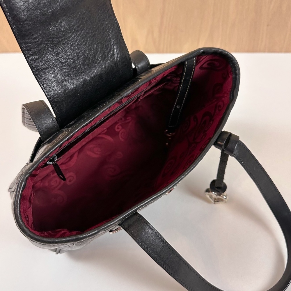 Brighton Black Leather Croc Embossed Shoulder Bag Heart Charm Tote Purse - Picture 11 of 16